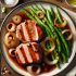 Filet Mignon de Porc aux Haricots Verts et Oignons à la Sauce Soja Sucrée