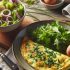 Omelette aux Herbes Fraîches et Salade Verte à la Vinaigrette d’Échalote
