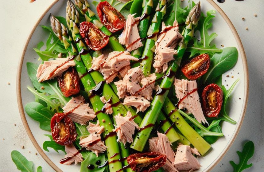 Salade de Roquette au Thon et Asperges avec Vinaigrette Balsamique Douce